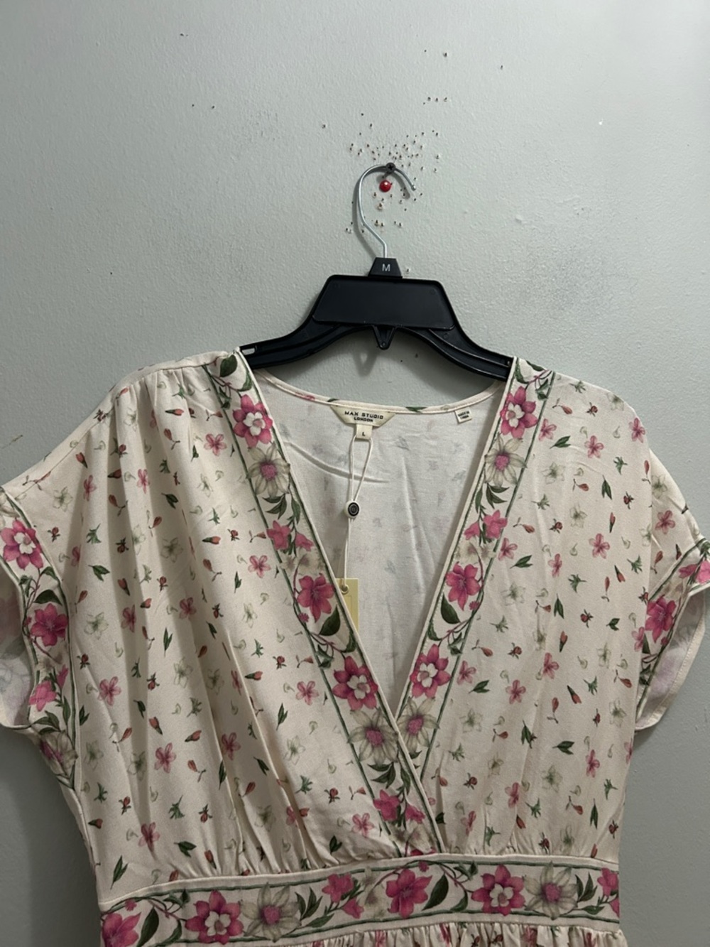 Max Studio Cream Maxi Dress with Pink Floral Trim - Picture 4 of 7